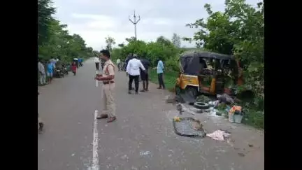 మంథని: ఆటోను ఢీ కొట్టిన గుర్తుతెలియని వాహనం
ప్రయాణికులకు తీవ్ర గాయాలు ఆసుపత్రికి తరలింపు