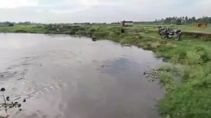 लखीमपुर: सुआगाडा और बनवारीपुर गांव के खेतों में घुसा बाढ़ का पानी,किसनो की फसलों को पहुंच रहा नुकसान,किसान परेशान#jansamasya