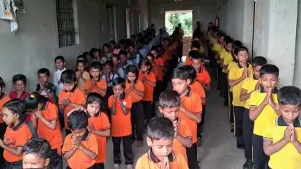 परमहंस विद्या निकेतन (सुकियावाँ) हुलासगंज में नवोदय प्रवेश परीक्षा के तैयारी के लिए संपर्क करें।