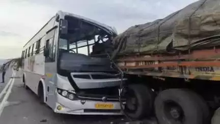 రేణిగుంట లో రోడ్డు ప్రమాదం, ఒకరు మృతి