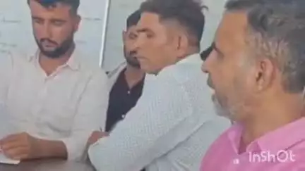 बिजनौर: बिजनौर आरटीओ ऑफिस में स्थित ड्राइविंग स्कूल में रिश्वत मांगने को लेकर हंगामा, वीडियो हुआ वायरल