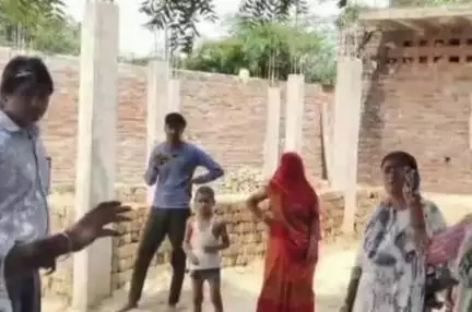 बिल्हौर: बिल्हौर में ग्राम समाज की जमीन पर अवैध कब्जे का मामला, महिला ने राजस्व टीम पर लगाया मारपीट का आरोप