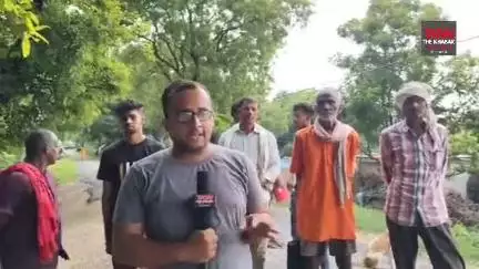 गोरखपुर शहर के पास का ये गाँव विकास से दूर,लोग बोले टूट जाता सम्पर्क क्या बोले प्रधान आप भी समस्या बताये -9454839479