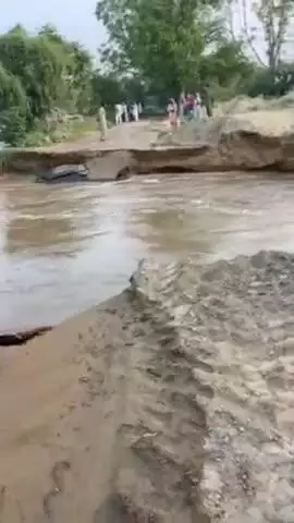 सिरसा: गांव धोतड़ से खारिया रोड के बीच माइनर टूटी, बहाव में दो लोग बहे, एक की मौत, दूसरा गंभीर