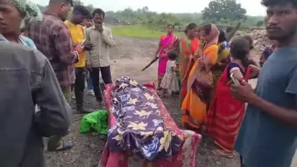 रामगढ़: रामगढ़ कुजू सीसीएल करमा कोलियरी में अवैध खनन के दौरान चाल धंसने से चार लोगों की मौत