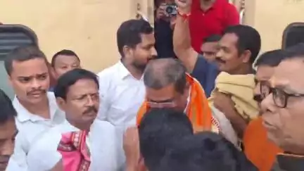 କୋରାପୁଟ ସହର: କୋରାପୁଟ ଦୁଇ ଦିନିଆ ଗସ୍ତରେ କେନ୍ଦ୍ର ଶିକ୍ଷା ମନ୍ତ୍ରୀ ଧର୍ମେନ୍ଦ୍ର ପ୍ରଧାନ, ଦାମନଯୋଡି ରେଳ ଷ୍ଟେସନରେ ଭବ୍ୟ ସ୍ଵାଗତ ସମ୍ବର୍ଦ୍ଧନା