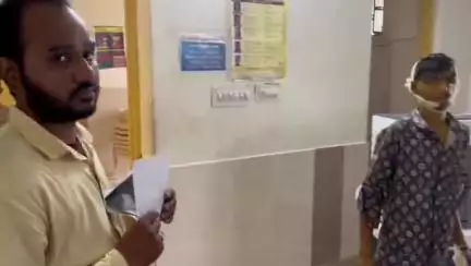 बेगुं: पारसोली थाना क्षेत्र के हरिपुरा के पास एक कार ने बाइक को मारी टक्कर, बाइक सवार घायलों को काटुंदा सीएचसी पर लाया गया