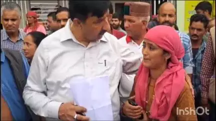 मंडी: हिमाचल में आपदा प्रभावित क्षेत्रों का दौरा: उपमुख्यमंत्री और मंत्री ने लिया नुकसान का जायजा, हर पीड़ित को मिलेगी मदद