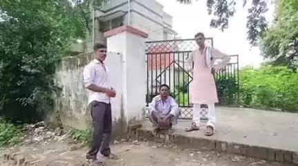 बदायूं: सादुल्लागंज गांव में बीमारी के चलते बुजुर्ग की मौत, छोटे भाई ने बड़े भाई पर जहर देकर हत्या का आरोप लगाया