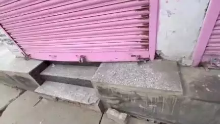 सिवान: सिवान के रजिस्ट्री कचहरी के पास हनुमान मंदिर के बगल में एक दुकान में लाखों की हुई चोरी, थाने में दिया गया आवेदन