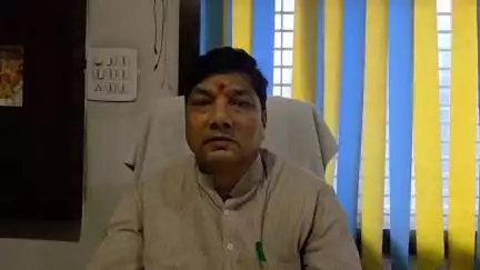 डही: कुक्षी और डही क्षेत्र में खाद की समस्या, कुक्षी विधानसभा क्षेत्र के पूर्व विधायक ने प्रशासन से की मांग