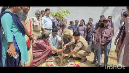 उतरौला: गोंडा वन प्रभाग की उतरौला रेंज ने वन महोत्सव कार्यक्रम के तहत एक अनूठी पहल की शुरुआत की