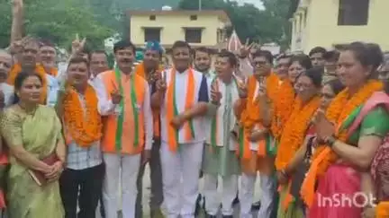 बागेश्वर: जिला पंचायत सदस्यों के लिए नामांकन के आखिरी दिन प्रत्याशियों ने भारी संख्या में नामांकन किया