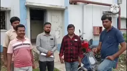রায়গঞ্জ: নিজের ঘরে বিছানায় শোয়া ব্যক্তির সাপের ছোবলে মৃত্যু, এলাকায় শোকের ছায়া কুমারজলে