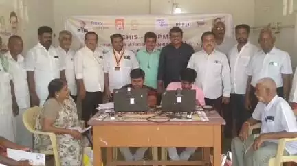 புதுக்கோட்டை: சேங்கை தோப்பு கலையரங்க வளாகத்தில் முதலமைச்சரின் விரிவான மருத்துவ காப்பீடு திட்டத்தின் சிறப்பு முகாம்