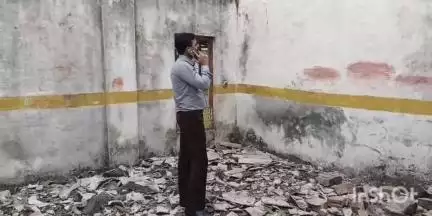 कुक्षी: लोहारी में जर्जर स्कूल भवन का SDM ने किया निरीक्षण, बच्चों को जान का खतरा