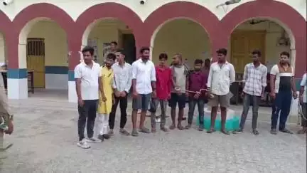 घोसी: मोहर्रम की अलम जुलूस में अशांति फैलाने वाले 15 युवकों का शांतिभंग में चालान, दोहरीघाट पुलिस ने की कार्रवाई