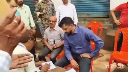 अरवल: विशेष संक्षिप्त पुनरीक्षण अभियान में डीएम खुद उतरे मैदान में, मतदाता सूची में नाम जोड़ने का अभियान तेज