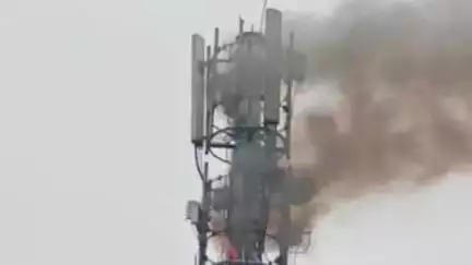 लाडपुरा: रावतभाटा रोड स्थित एयरटेल के मोबाइल टावर में लगी आग, मौके पर पहुंची दमकल