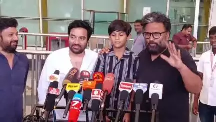 கோவை தெற்கு: "படம் எடுக்கும் இடைவெளி குறையும் இனி பேய் படமும் எடுக்க இருக்கிறேன்"கோவை விமான நிலையத்தில் இயக்குனர் ராம் பேட்டி