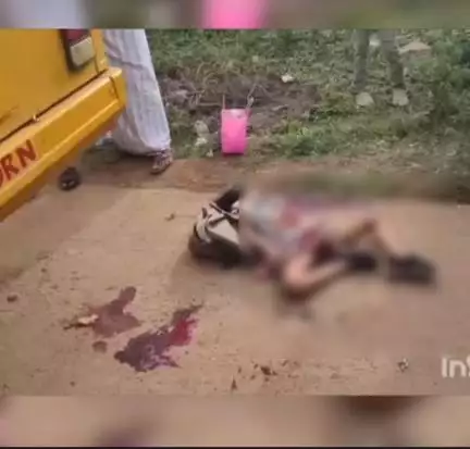 బడికెళ్లిన తొలిరోజే మృత్యుఒడికి చిన్నారి, నంద్యాల జిల్లా ఆళ్లగడ్డలో స్కూల్‌ బస్సు కింద పడి 5ఏళ్ల చిన్నారి మృతి