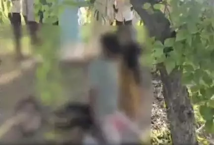 উত্তরপ্রদেশে উদ্ধার যুগলের ঝুলন্ত দেহ, শরীরে ছিল একাধিক আঘাতের চিহ্ন