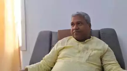 गया टाउन सीडी ब्लॉक: गया: बिहार के मंत्री संतोष कुमार सुमन ने तेजस्वी यादव पर साधा निशाना, शराब माफिया पर फंडिंग का आरोप