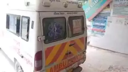 छपरा: सतजोड़ा के पास दो बाइक की टक्कर में 3 घायल, सदर अस्पताल छपरा भेजे गए
