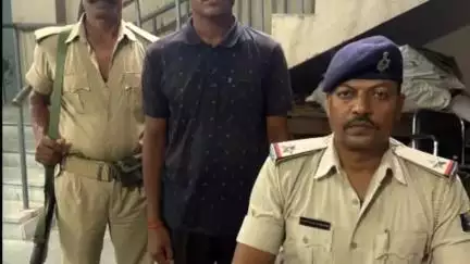 बोध गया: बोधगया: मगध विश्वविद्यालय थाना पुलिस ने 1 वारंटी अभियुक्त को किया गिरफ्तार, आगे की कार्रवाई जारी