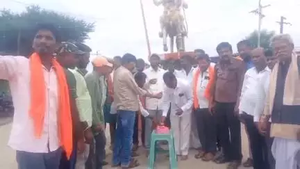 సిర్పూర్ టి: చింతల మానేపల్లి మండల కేంద్రంలో ఘనంగా ఎమ్మెల్యే డాక్టర్ పాల్వాయి హరీష్ బాబు జన్మదిన వేడుకలు