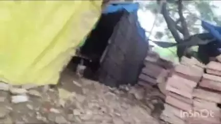 एटा: अलीगंज चुंगी के पास मादक पदार्थ बेचते हुए युवक का वीडियो सोशल मीडिया पर आया सामने