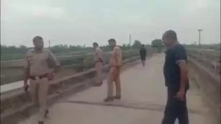 कटिहार गांव के युवक ने संदिग्ध परिस्थितियों में शारदा नहर में लगाई छलांग, गोताखोरों की मदद से की जा रही है तलाश