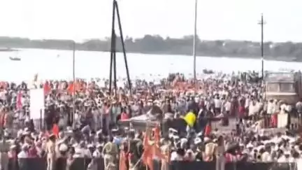 पंढरपूर: चंद्रभागेच्या तिरी भक्तीचा महापूर, लाखो भाविक आषाढी एकादशीसाठी पंढरीत दाखल