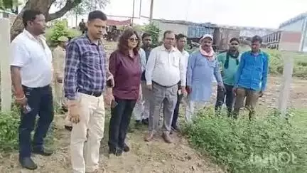 टूंडला: मोहर्रम को लेकर प्रशासनिक अधिकारियों ने स्टेशन रोड और कर्बला का किया निरीक्षण, कमियों को दुरुस्त करने के दिए निर्देश