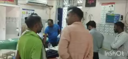 लातेहार: डिग्री कॉलेज के पास दो बाइक की टक्कर में एक घायल, सदर अस्पताल में भर्ती