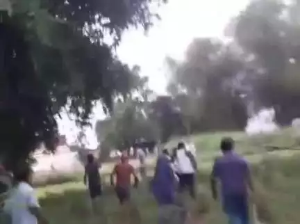 पिंड्रा: वाराणसी में जमीनी विवाद के चलते जमकर हुई मारपीट, छितौना में मारपीट का वीडियो हुआ वायरल, पुलिस जांच में जुटी