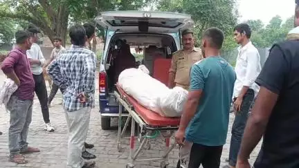कोल: कासगंज में तैनात हेड कांस्टेबल की अलीगढ़ रेलवे स्टेशन पर ट्रेन की चपेट में आकर हुई मौत, पुलिस ने कराया पोस्टमार्टम