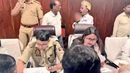 गोंडा: तहसील सदर में आयोजित संपूर्ण समाधान दिवस में डीएम, एसपी और अन्य अधिकारियों ने जन समस्याओं की सुनवाई की