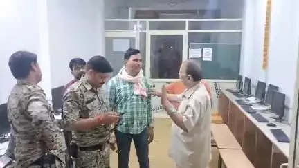 भिंड नगर: हाउसिंग कॉलोनी समेत शहर में विभिन्न जगहों पर तलघरों में चल रहे कोचिंग सेंटरों पर हुई कार्रवाई