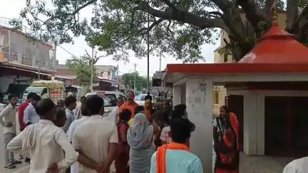 बिलग्राम: ज्ञानपुरवा में फांसी के फंदे पर लटका मिला शिवानी का शव, मृतका की मां सावित्री ने हत्या का आरोप लगाया