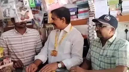 గొల్లపూడి సాయి పురం కాలనీలో సుపరిపాలనలో తొలి అడుగు కార్యక్రమంలో పాల్గొన్న మాజీ మంత్రి దేవినేని ఉమామహేశ్వరరావు