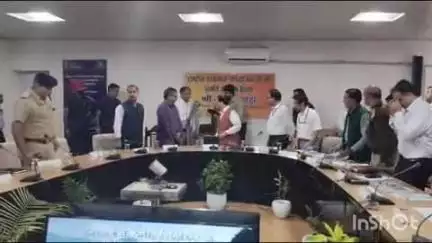 बिलासपुर सदर: केंद्रीय स्वास्थ्य एवं परिवार कल्याण मंत्री जगत प्रकाश नड्डा ने शनिवार को बिलासपुर में की बैठक
