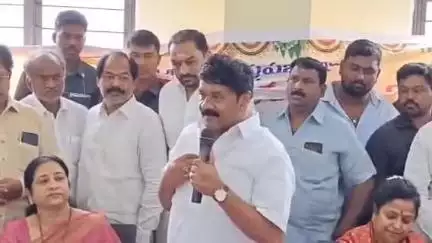 హిమాయత్ నగర్: సికింద్రాబాద్ మహంకాళి ఆలయంలో 268 దేవాలయాలకు బోనాల చెక్కులు అందజేసిన ఎమ్మెల్యే తలసాని శ్రీనివాస్ యాదవ్