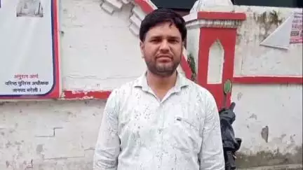 बरेली: थाना बारादरी क्षेत्र के निवासी पीड़ित ने सिरौली में ग्राम प्रधान पर कब्जे की कोशिश का आरोप लगाते हुए एसएसपी से की शिकायत