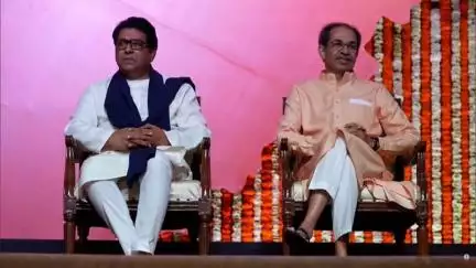 20 साल बाद एक मंच पर साथ दिखे उद्धव और राज ठाकरे, वीडियो आया सामने