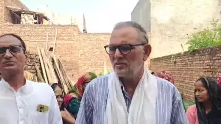 भिवानी के आजाद नगर डालमिया बगीची वाली गली में सीवर ओवर फलो व पीने का गंदा पानी आने से नागरिक परेशान , किया प्रदर्शन