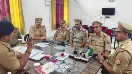 नौगढ़: सीओ सदर ने मोहर्रम जुलूस की तैयारियों को लेकर सर्किल सदर के सभी प्रभारी निरीक्षक/थानाध्यक्ष के साथ की गोष्ठी