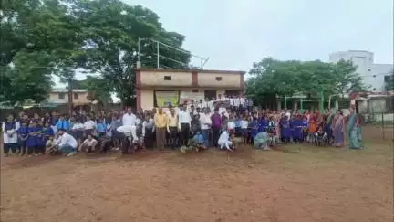 तिरोडा: जिल्हा परिषद हायस्कूल व कनिष्ठ महाविद्यालय वडगाव येथे एक पेड मां के नाम उपक्रमांतर्गत करण्यात आले वृक्षारोपण
