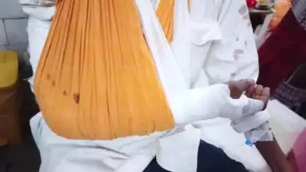 पन्ना: बागेश्वर धाम से लौट रहे बाइक सवारों को टक्कर मार भागा अज्ञात बाइक सवार, दो श्रद्धालु घायल
