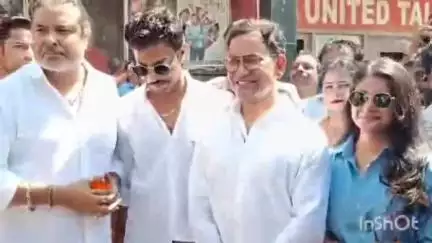 गोरखपुर: फिल्म 'हमार नाम बा कन्हैया' के हीरो, आजमगढ़ से BJP के पूर्व सांसद दिनेश लाल यादव पहुंचे गोरखपुर के यूनाइटेड टॉकीज